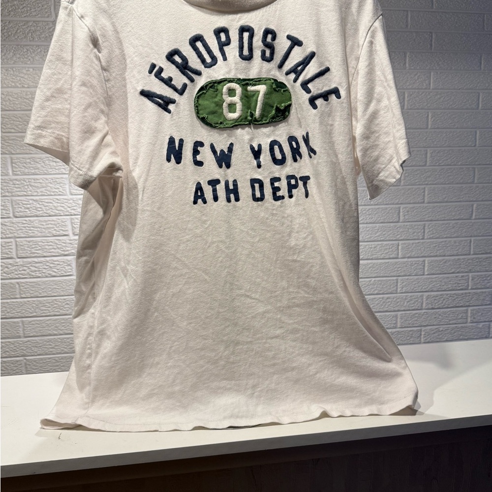 Aeropostale White Crew‎ Neck Tee